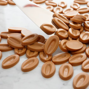 Valrhona Cocoa Library: Blond Dulcey 35%