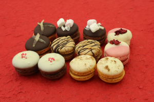 Festive Macarons